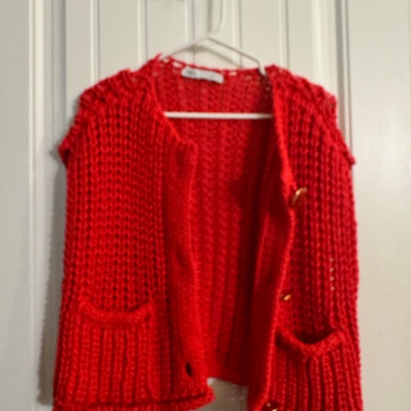 Zara Chunky Vibrant Red Knit Sweater Cardigan with Gold Buttons - Picture 6 of 7